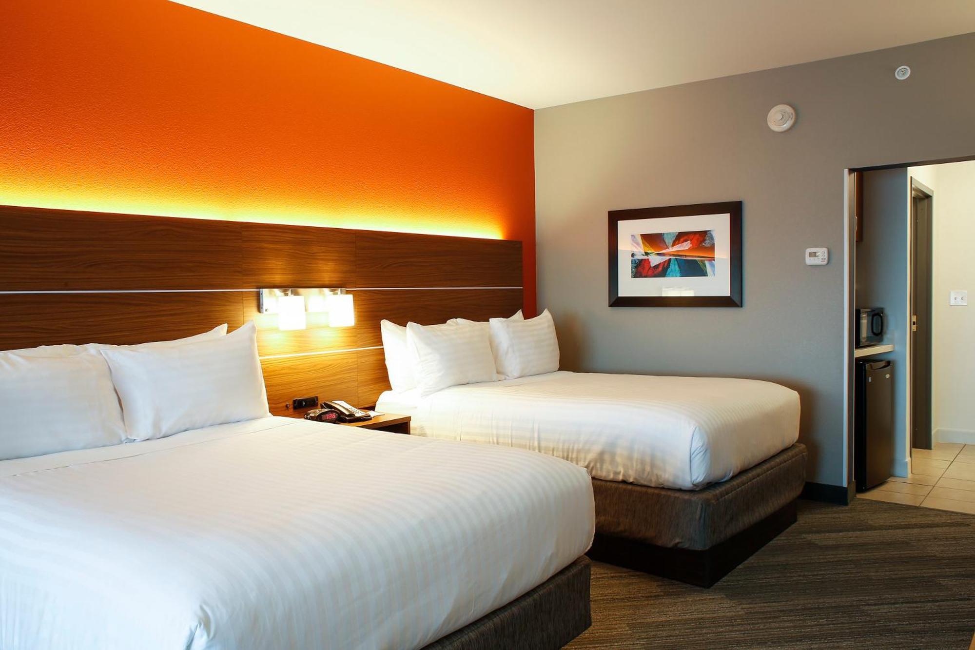 Holiday Inn Express & Suites Downtown Louisville By Ihg Esterno foto