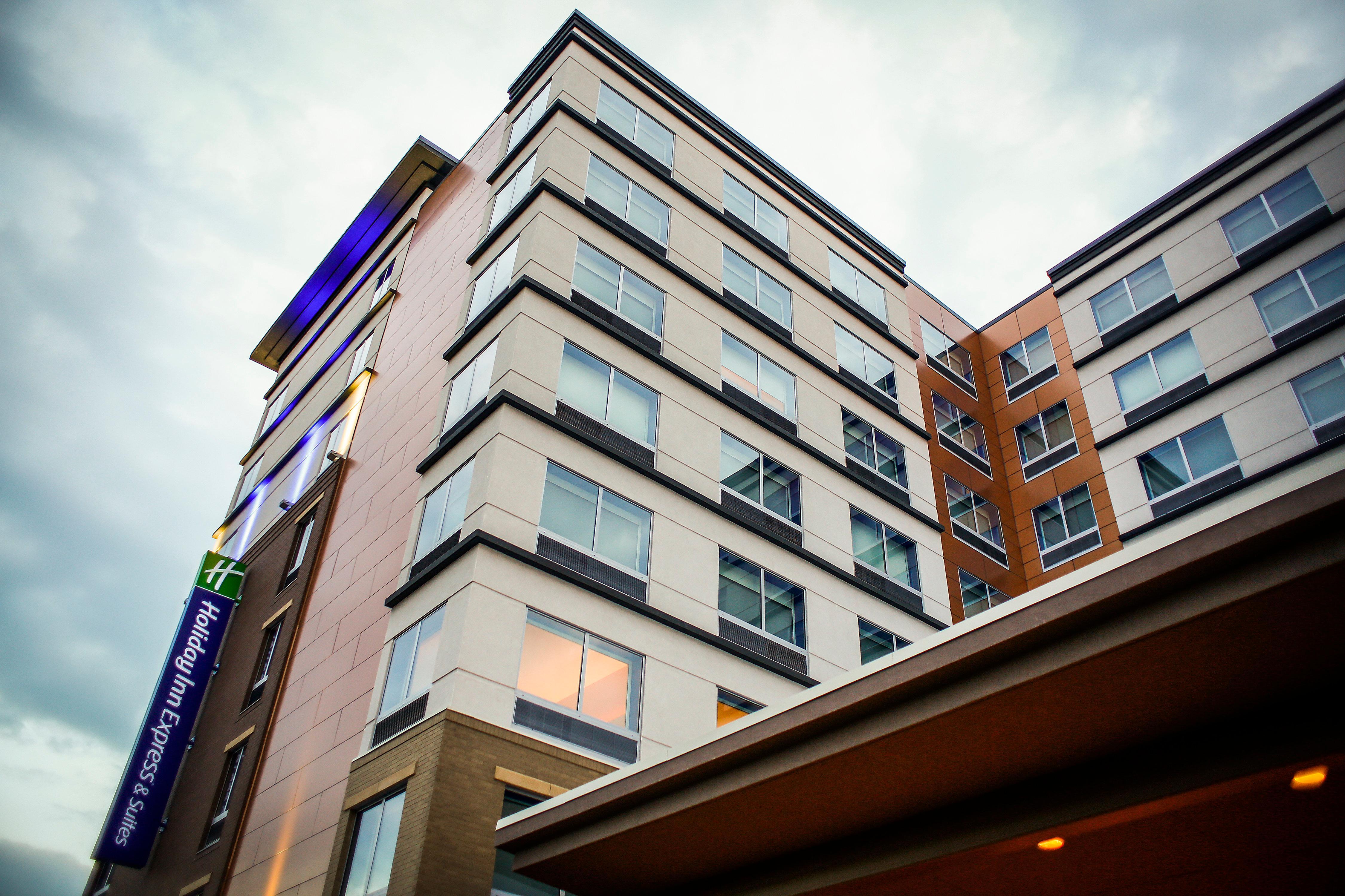 Holiday Inn Express & Suites Downtown Louisville By Ihg Esterno foto