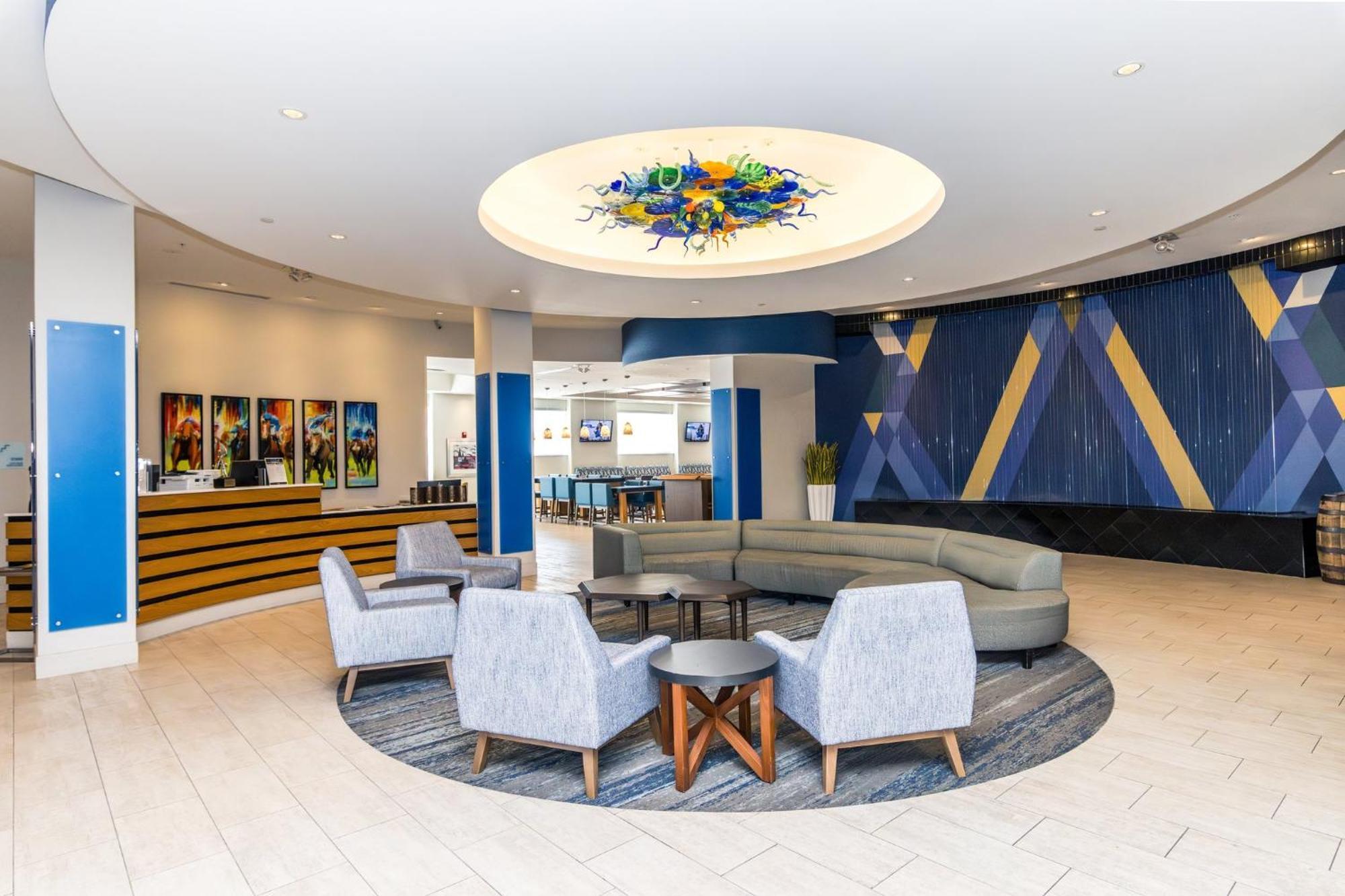 Holiday Inn Express & Suites Downtown Louisville By Ihg Esterno foto