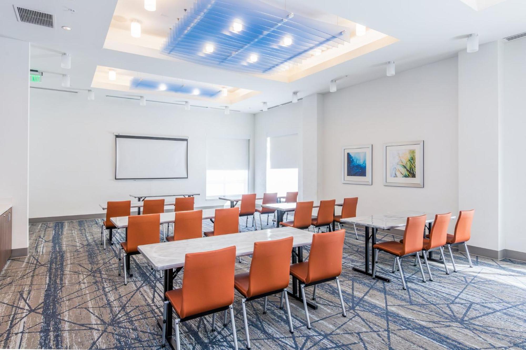 Holiday Inn Express & Suites Downtown Louisville By Ihg Esterno foto